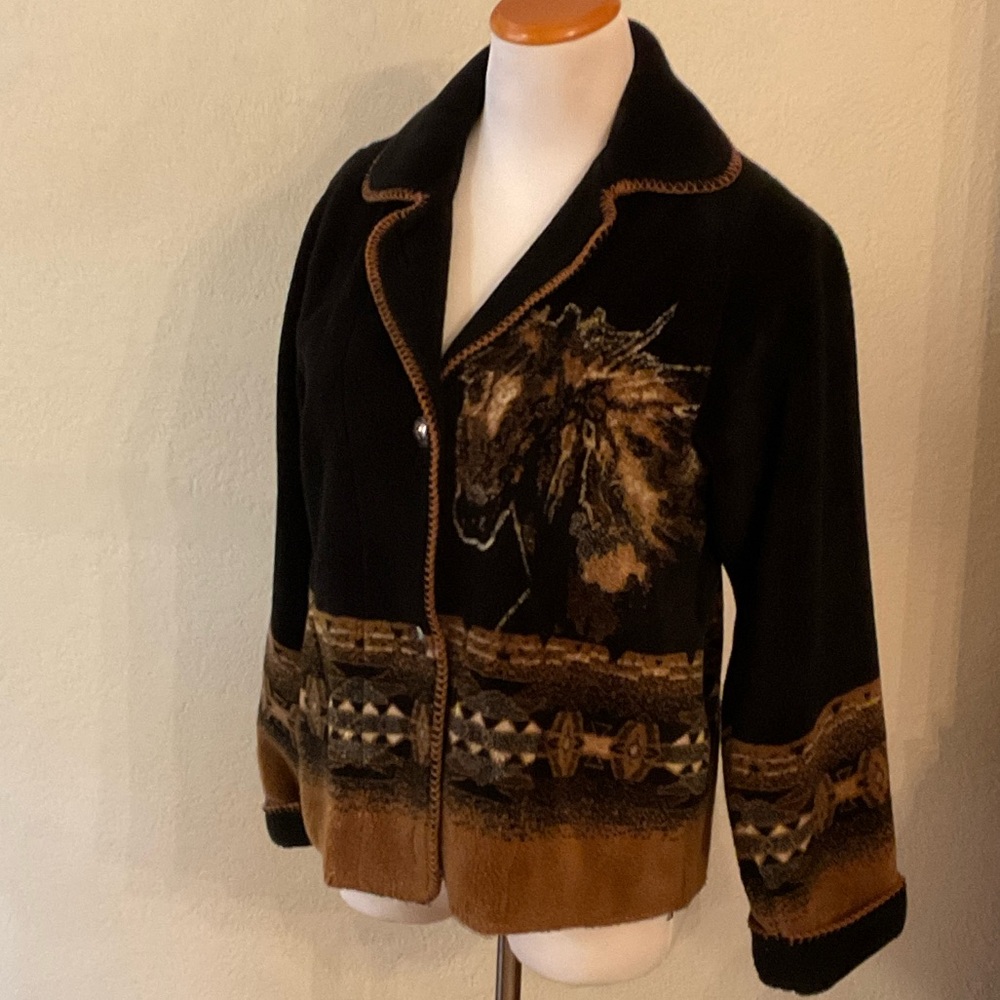 Pretty, Lightweight Horse Pattern Jacket - image 1